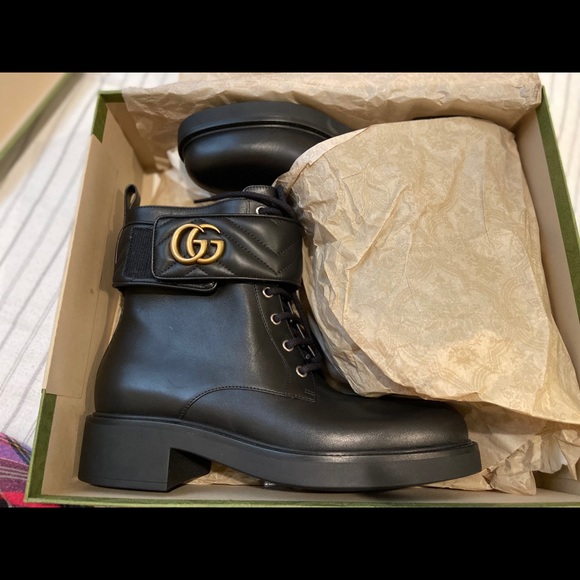 *** BRAND NEW Gucci Matelasse Strap Bootie - Picture 4 of 9